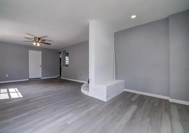 Photo 4 of Single family home for sale at 2107 Monticello Ave, Lakeland, FL 33801 | MLS# TB8510437 | Listing updated on 2026-08-27