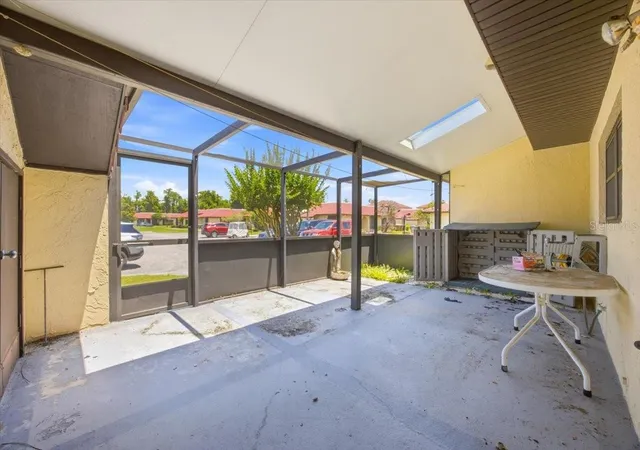 Photo 5 of Townhouse for sale at 535 Hunter Cir #535, Kissimmee, FL 34758 | MLS# O6409308 | Listing updated on 2026-05-20