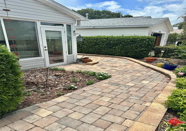 Photo 3 of Single family home for sale at 17350 Se 77th Sycamore Ave, The Villages, FL 32162 | MLS# G5112584 | Listing updated on 2026-07-24