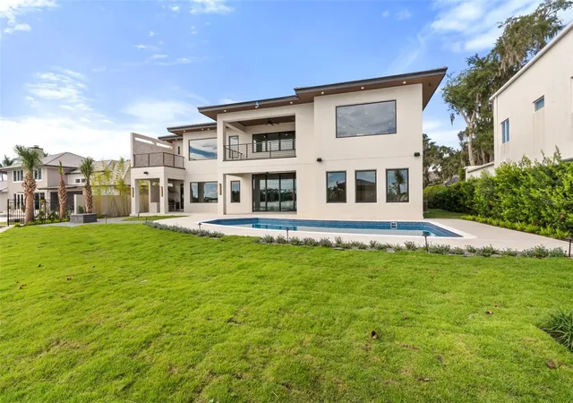 Photo 3 of Mansion for sale at 9117 Bay Point Dr, Orlando, FL 32819 | MLS# S5150268 | Listing updated on 2026-10-10