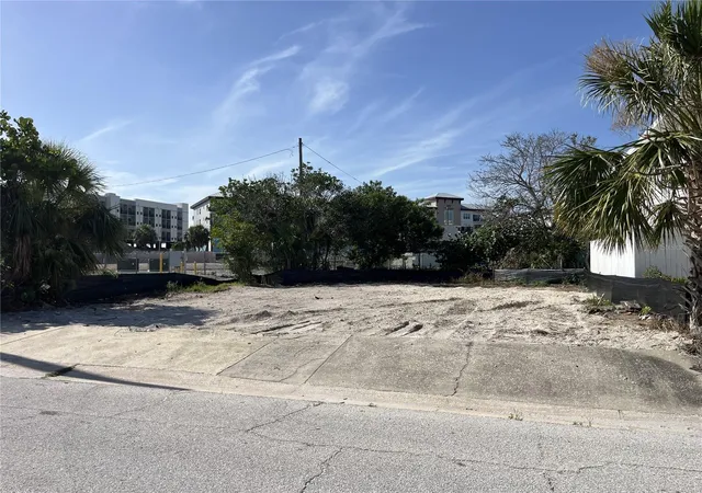4th image of 180 E Madeira Ave, Madeira Beach, FL 33708 | MLS# TB8510472