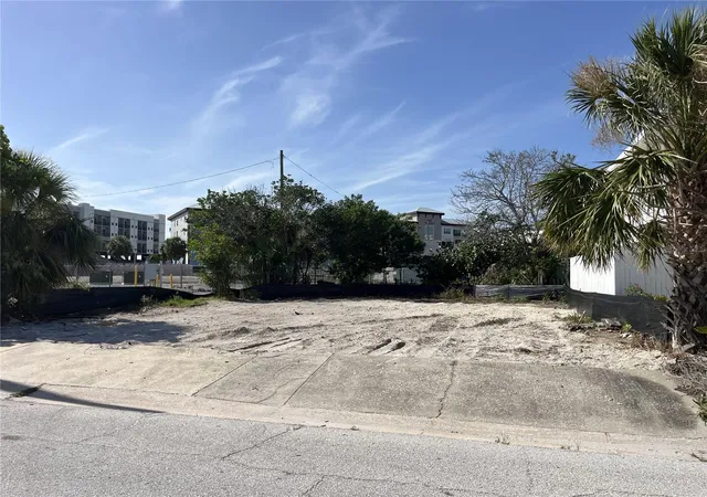 Homes for sale in Madeira Beach, FL | 180 E Madeira Ave, Madeira Beach, FL 33708 | MLS# TB8510472