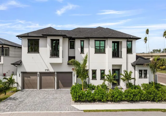 Photo 1 of Mansion for sale at 3701 S Lynwood Ave, Tampa, FL 33611 | MLS# TB8510477 | Listing updated on 2026-08-28