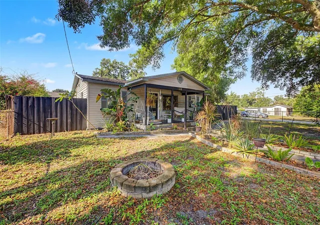 Photo 3 of Single family home for sale at 1318 W Rambla St, Tampa, FL 33612 | MLS# TB8510484 | Listing updated on 2026-10-03