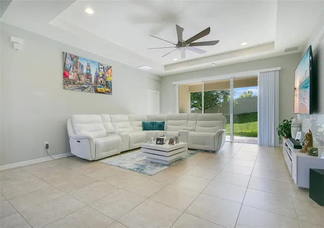 Photo 3 of Single family home for sale at 4918 Wildwood Pointe Rd, Winter Garden, FL 34787 | MLS# S5150274 | Listing updated on 2026-10-13