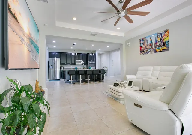 Photo 4 of Single family home for sale at 4918 Wildwood Pointe Rd, Winter Garden, FL 34787 | MLS# S5150274 | Listing updated on 2026-10-13