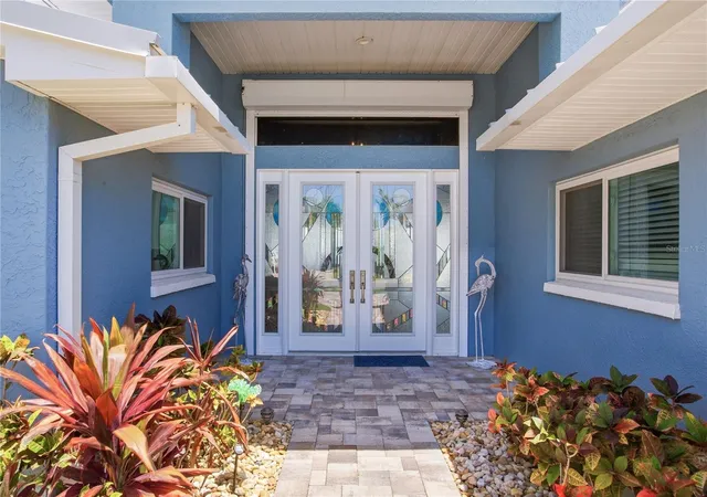 4th image of 547 Johns Pass Ave, Madeira Beach, FL 33708 | MLS# TB8510503