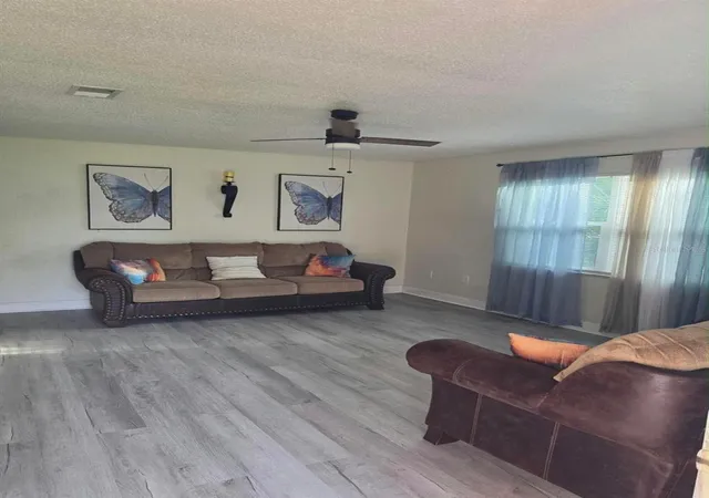 Photo 4 of Single family home for sale at 2316 Mispah Ave, Leesburg, FL 34748 | MLS# G5112593 | Listing updated on 2026-09-30