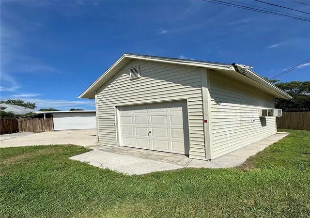 3rd image of 606 New York Ave #New York Ave, Saint Cloud, FL 34769 | MLS# S5150283