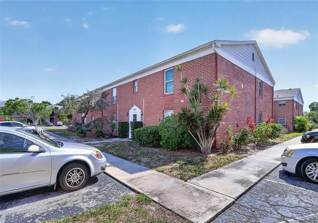 Photo 3 of Condo for sale at 8542 10th Street N #B, Saint Petersburg, FL 33702 | MLS# TB8510534 | Listing updated on 2026-10-29