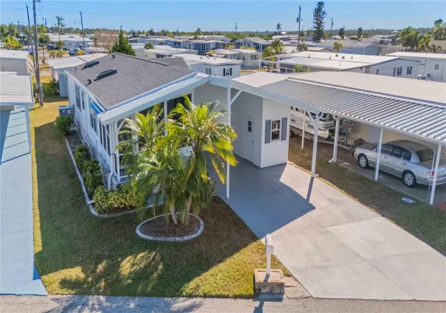 Homes for sale in North Port, FL | 527 Fleetwood St, North Port, FL 34287 | MLS# A4694283