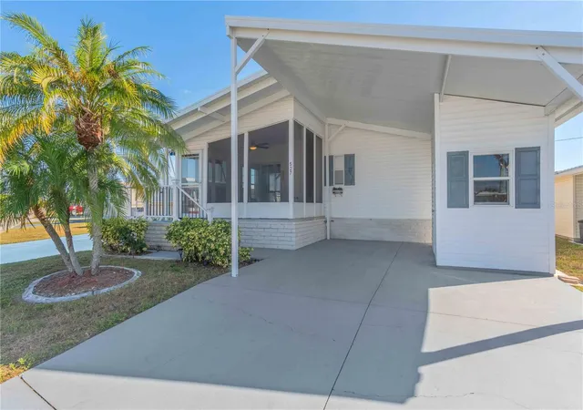 Photo 3 of Manufactured home for sale at 527 Fleetwood St, North Port, FL 34287 | MLS# A4694283 | Listing updated on 2026-09-05