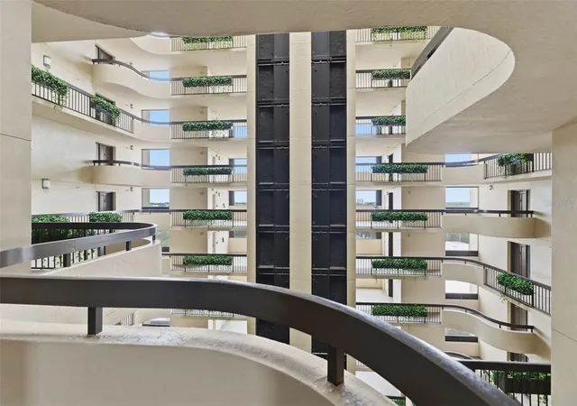 Homes for sale in Tampa, FL | 2413 Bayshore Blvd #1004, Tampa, FL 33629 | MLS# TB8510539