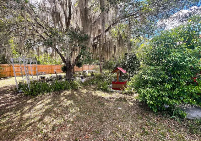 19th image of 220 Ne 11th St, Crystal River, FL 34428 | MLS# TB8510547