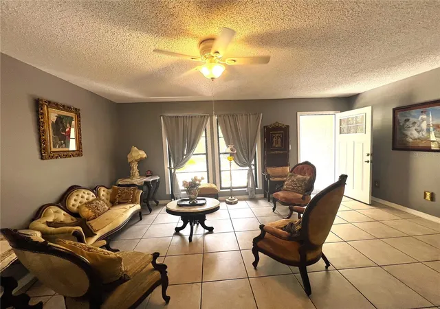 2nd image of 220 Ne 11th St, Crystal River, FL 34428 | MLS# TB8510547