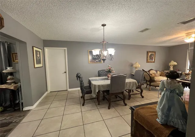 3rd image of 220 Ne 11Th St, Crystal River, FL 34428 | MLS# TB8510547