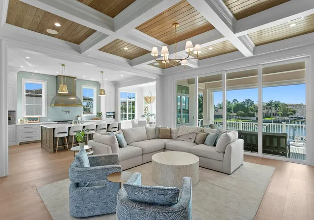 4th image of 16 Sandpiper Rd, Tampa, FL 33609 | MLS# TB8510549