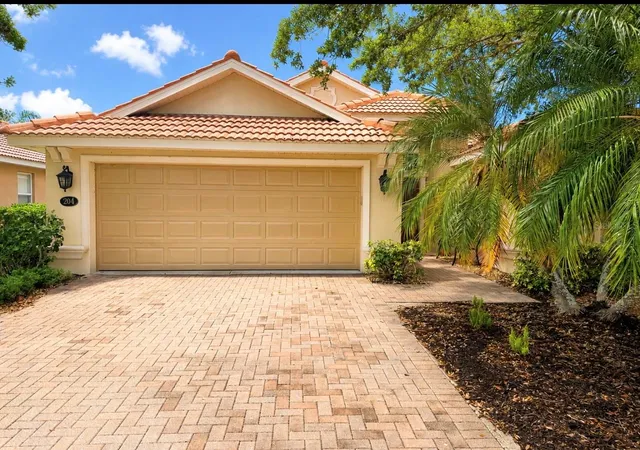 1st image of 204 River Enclave Ct, Bradenton, FL 34212 | MLS# A4694290