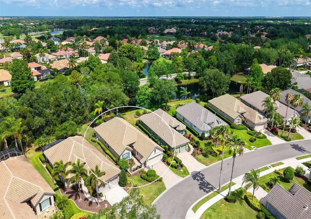 Homes for sale in Bradenton, FL | 7928 Suntree Gln, Bradenton, FL 34202 | MLS# A4694294