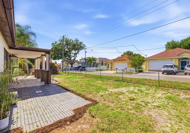 5th image of 3002 W Haya St, Tampa, FL 33614 | MLS# TB8510579