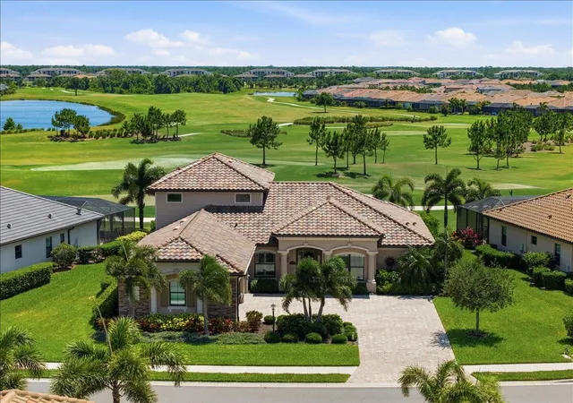 Homes for sale in Lakewood Ranch, FL | 5580 Mulligan Wy, Lakewood Ranch, FL 34211 | MLS# A4694307