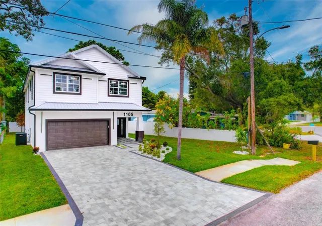 Photo 1 of Single family home for sale at 1105 Conant Ave, Safety Harbor, FL 34695 | MLS# TB8510607 | Listing updated on 2026-05-24
