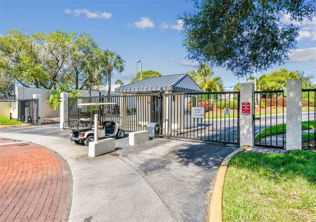 71st image of 2424 W Tampa Bay Blvd #I204, Tampa, FL 33607 | MLS# TB8510609