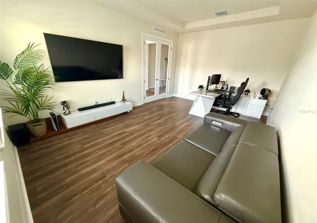 Photo 4 of Single family home for sale at 8441 Park Cliff Way, Orlando, FL 32836 | MLS# S5150293 | Listing updated on 2026-05-24