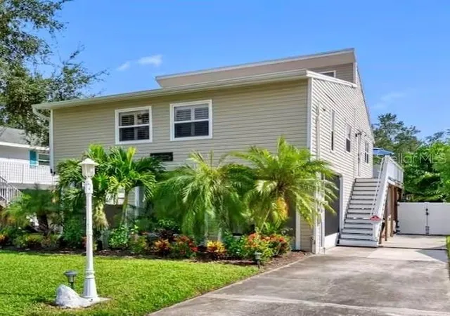 5th image of 313 Crystal Beach Ave, Crystal Beach, FL 34681 | MLS# O6409459