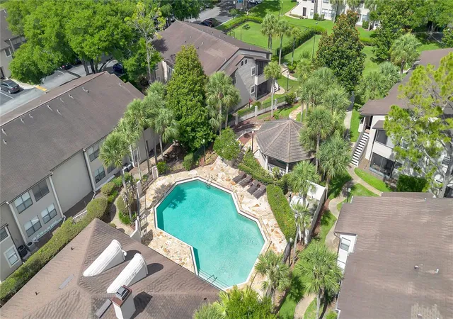 Homes for sale in Winter Park, FL | 2923 Antique Oaks Circle, Winter Park, FL 32792 | Houzeo