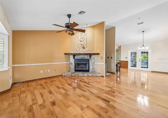 Photo 3 of Single family home for sale at 204 Jefferson Dr, Lake Placid, FL 33852 | MLS# L4962044 | Listing updated on 2026-09-26