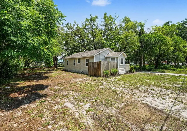 16th image of 828 E 145th Ave, Tampa, FL 33613 | MLS# O6409491