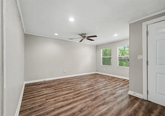 4th image of 828 E 145Th Ave, Tampa, FL 33613 | MLS# O6409491