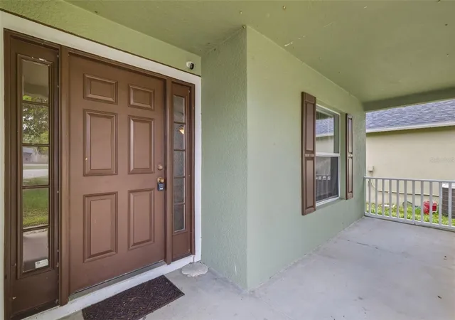 3rd image of 3002 Lorimer Ct, Groveland, FL 34736 | MLS# G5112622