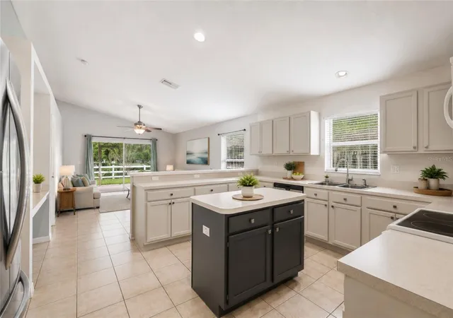 5th image of 3002 Lorimer Ct, Groveland, FL 34736 | MLS# G5112622