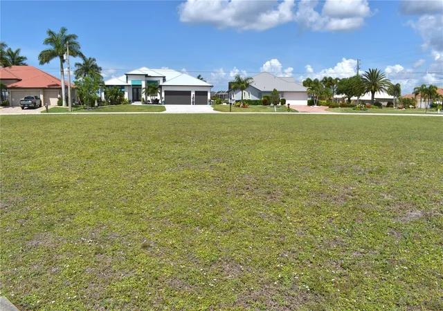 16th image of 825 Via Tripoli, Punta Gorda, FL 33950 | MLS# A4694334