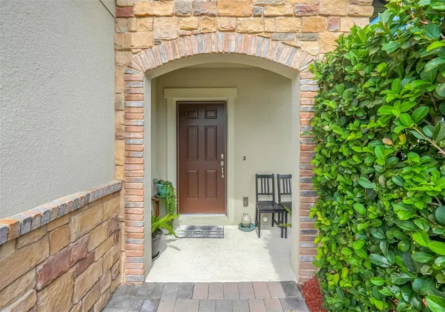 Photo 4 of Single family home for sale at 2948 Crest Dr, Kissimmee, FL 34744 | MLS# O6409508 | Listing updated on 2026-08-27