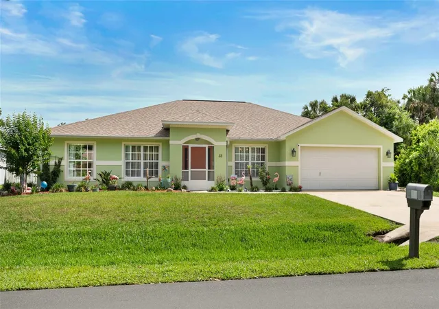 Photo 1 of Single family home for sale at 33 Royal Leaf Ln, Palm Coast, FL 32164 | MLS# FC318675 | Listing updated on 2026-05-24