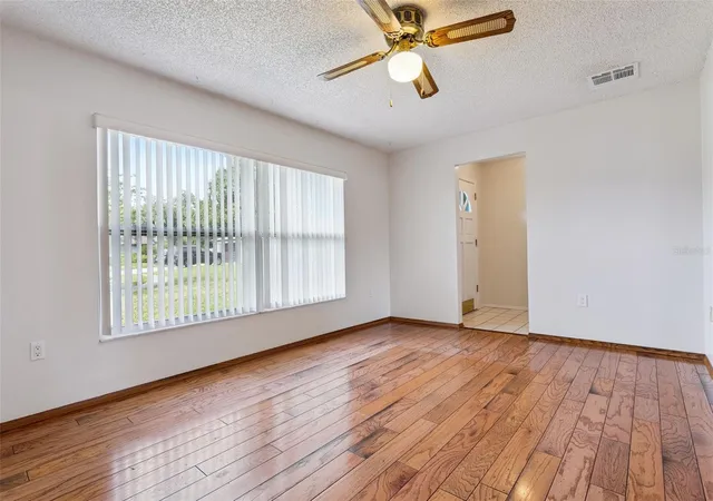 3rd image of 4101 Playa Ct, Belle Isle, FL 32812 | MLS# O6409531