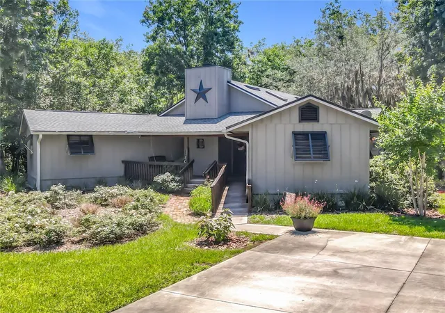Homes for sale in Paisley, FL | 43809 Sunset Dr, Paisley, FL 32767 | MLS# G5112629
