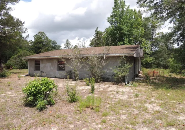 Homes for sale in Morriston, FL | 11351 Se 32Nd Pl, Morriston, FL 32668 | MLS# OM725083