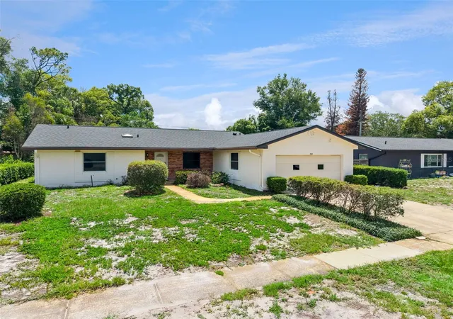 3rd image of 2512 Eastbrook Blvd, Winter Park, FL 32792 | MLS# O6409544