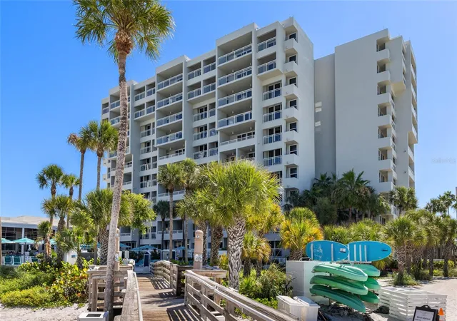 Homes for sale in Longboat Key, FL | 210 Sands Point Rd #2101, Longboat Key, FL 34228 | MLS# A4694354