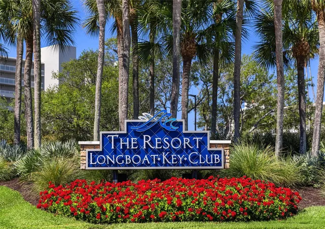 Homes for sale in Longboat Key, FL | 210 Sands Pt Rd, Longboat Key, FL 34228