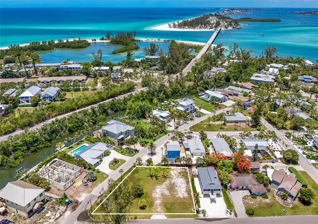 1st image of 591 Russell St, Longboat Key, FL 34228 | MLS# A4694355
