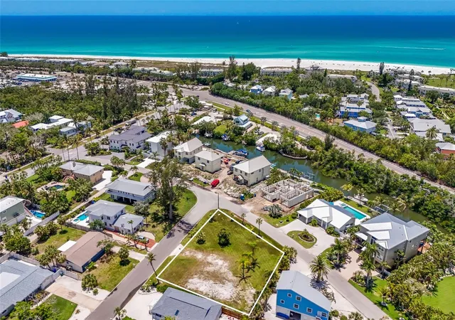 2nd image of 591 Russell St, Longboat Key, FL 34228 | MLS# A4694355