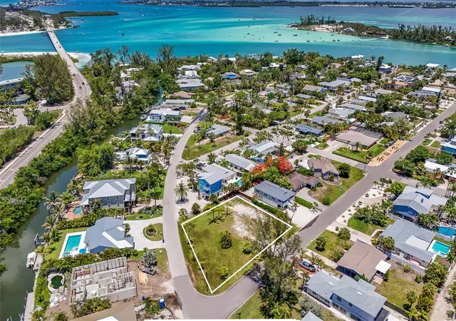 3rd image of 591 Russell St, Longboat Key, FL 34228 | MLS# A4694355