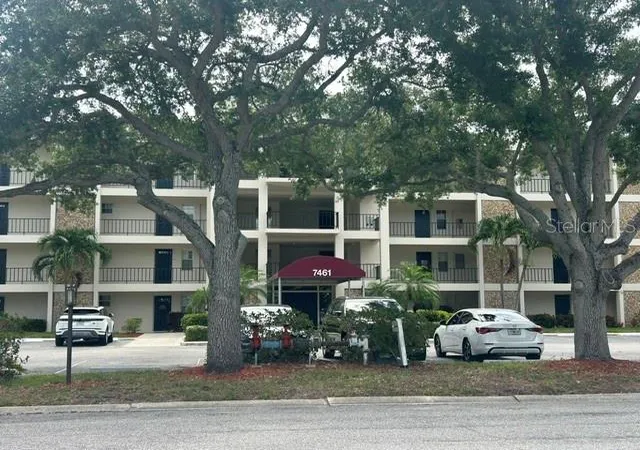 Condo for sale at 7461 W Country Clb Dr N #402, Sarasota, FL 34243 | MLS# A4694358 | Listing updated on 2026-08-05