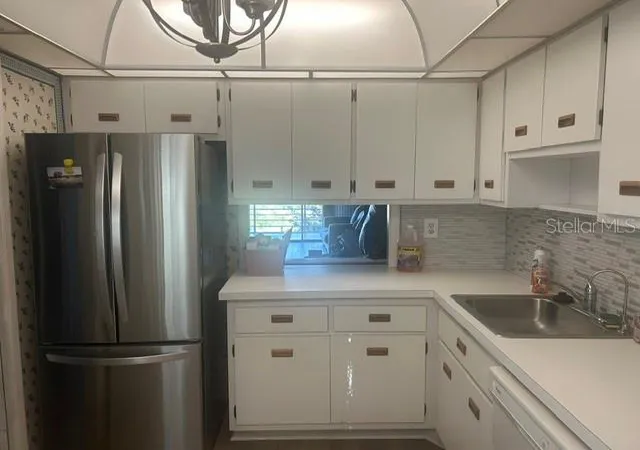 Photo 3 of Condo for sale at 7461 W Country Clb Dr N #402, Sarasota, FL 34243 | MLS# A4694358 | Listing updated on 2026-08-05
