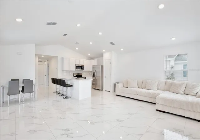 4th image of 1709 Teagan Ln, Lake Wales, FL 33859 | MLS# O6409550
